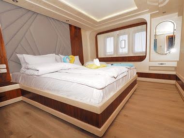 M/Y Seawolf Steel - Double Bed